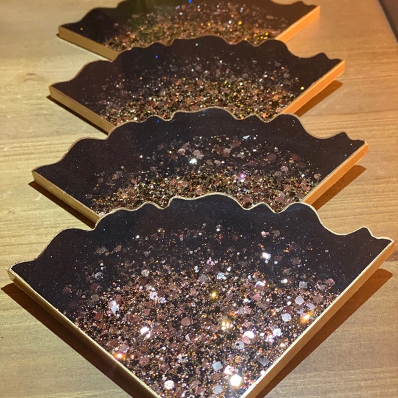 Coasters and trays - Picture 16 of 16